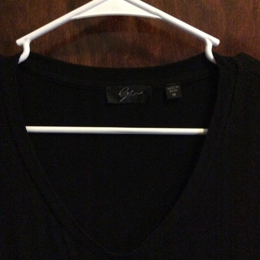 Black top - Picture 3 of 3